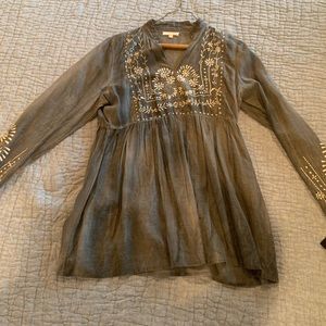 Sundance flowery gray tunic top